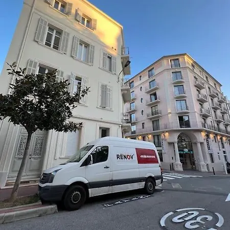 Studio Centre Le Raphael Cannes